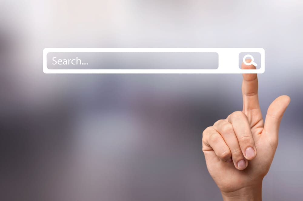 Human,Hand,And,Internet,Search,Page